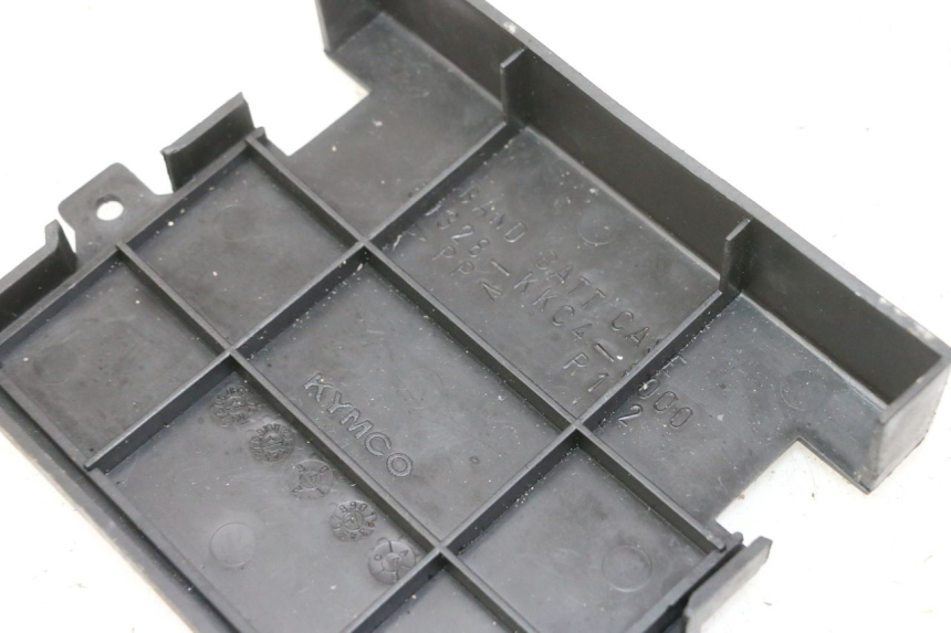 photo de BATTERIEHALTER KYMCO GRAND DINK 125 (2008 - 2014) - Zoom auf Gebrauchszustand