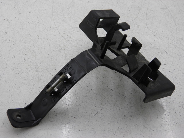 photo de BATTERIEHALTER HONDA NH VISION 50 (1985 - 1994) - Zoom auf Gebrauchszustand