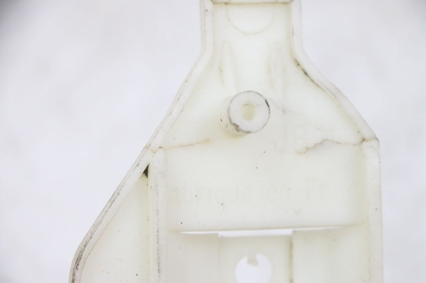 photo de BATTERIEHALTER PEUGEOT SATELIS 125 (2013 - 2018) - Zoom auf Gebrauchszustand