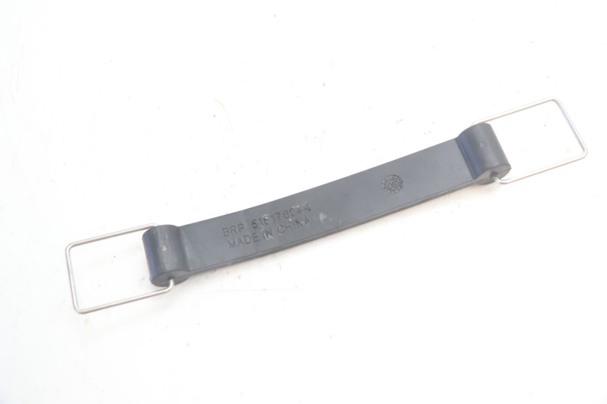 photo de BATTERIEHALTER CAN-AM SPYDER RS 1000 (2008 - 2012) - Detailansicht des Bauteils