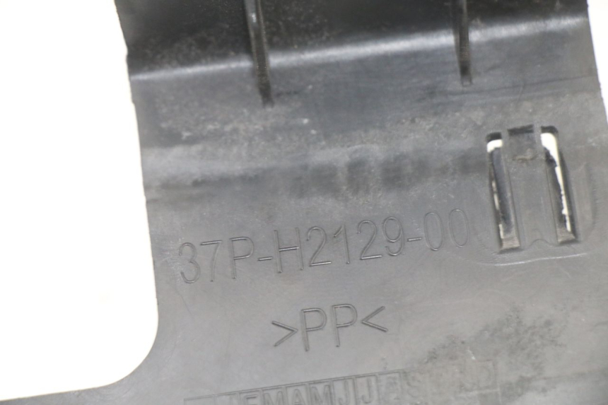 photo de BATTERIEHALTER YAMAHA X-MAX XMAX ABS 250 (2010 - 2014) - Technische Nahaufnahme