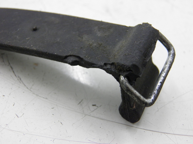 photo de BATTERIEHALTER YAMAHA YN NEO'S 50 (1997 - 2004) - Zoom auf Gebrauchszustand