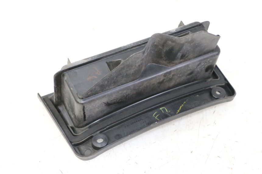 photo de WERKZEUG HALTER HONDA FORZA ABS 300 (2013 - 2017) - Zoom auf Gebrauchszustand