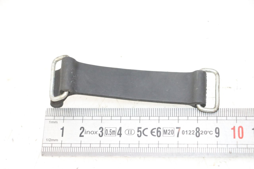 photo de WERKZEUG HALTER YAMAHA FZ6 FAZER S2 600 (2007 - 2011) - Detailansicht des Bauteils