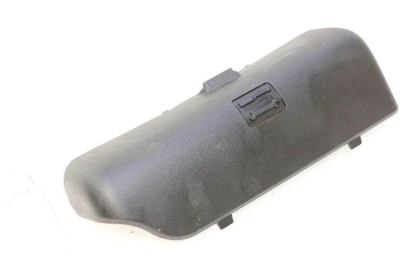 photo de WERKZEUG HALTER PIAGGIO MP3 LT 400 (2007 - 2012) - Hauptansicht