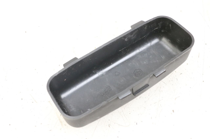 photo de WERKZEUG HALTER PIAGGIO X8 125 (2004 - 2007) - Detailansicht des Bauteils