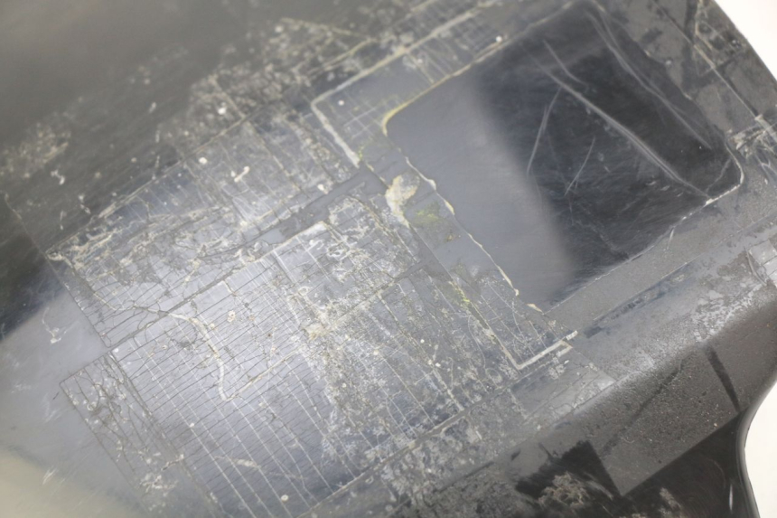 photo de WINDSCHUTZ KYMCO AGILITY 16+ 4T 50 (2018 - 2023) - Oberflächenzustand und Material