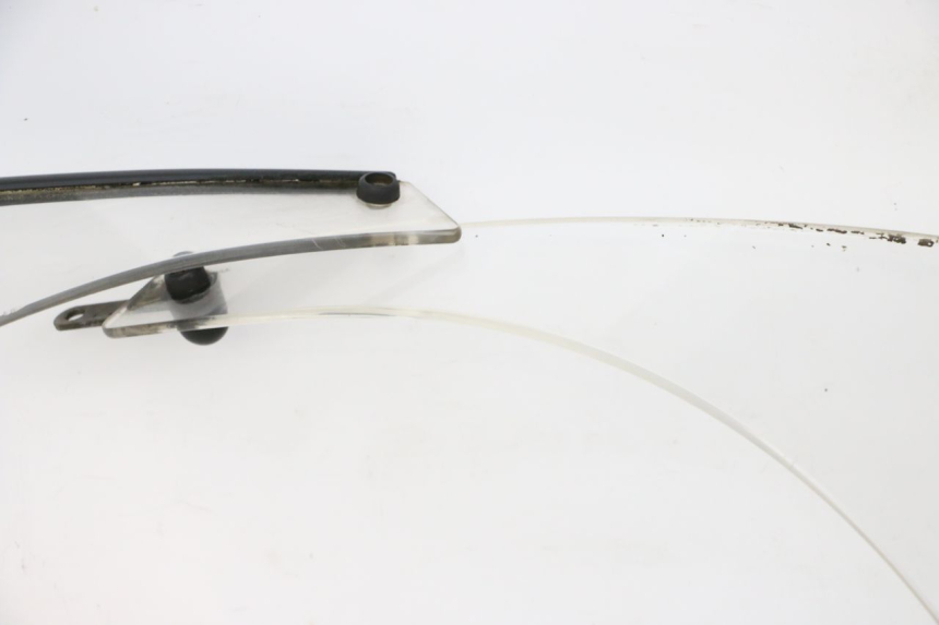 photo de SCHEIBE BMW C1 125 (2000 - 2003) - Oberflächenzustand und Material