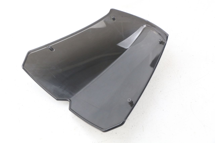 photo de WINDSCHUTZ PEUGEOT KISBEE 2T 50 (2010 - 2017) - Technische Nahaufnahme