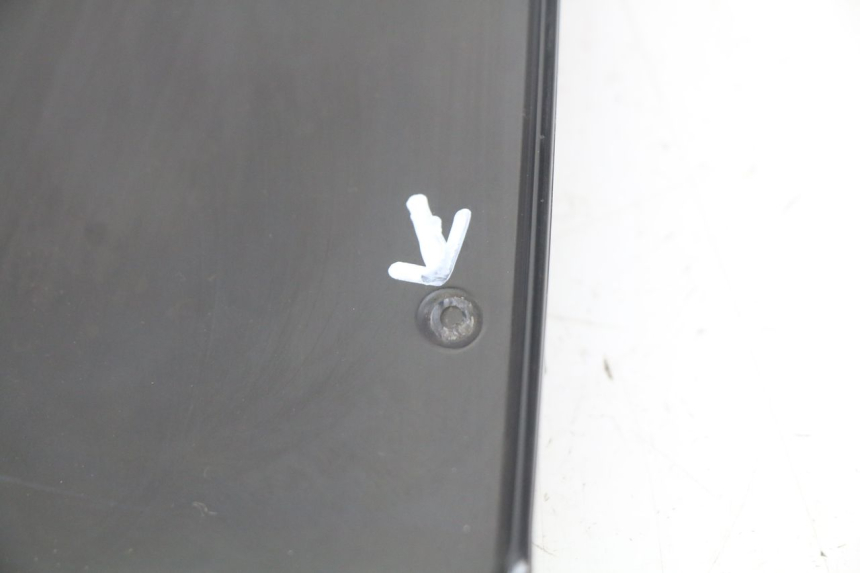 photo de WINDSCHUTZ PEUGEOT KISBEE 4T 50 (2010 - 2017) - Oberflächenzustand und Material