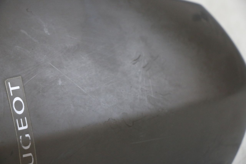 photo de WINDSCHUTZ PEUGEOT KISBEE 4T 50 (2010 - 2017) - Detailansicht des Bauteils