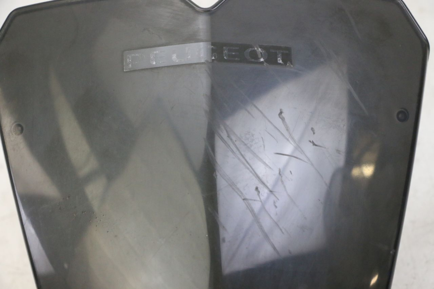 photo de WINDSCHUTZ PEUGEOT KISBEE 4T 50 (2018 - 2022) - Detailansicht des Bauteils