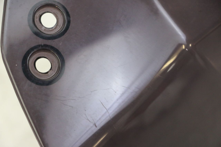 photo de WINDSCHUTZSCHEIBE MAG POWER R-STREET 50 (2016 - 2025) - Zoom auf Gebrauchszustand