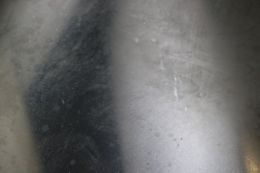 photo de SCHEIBE SUZUKI GSR 750 (2011 - 2017) - Zoom auf Gebrauchszustand