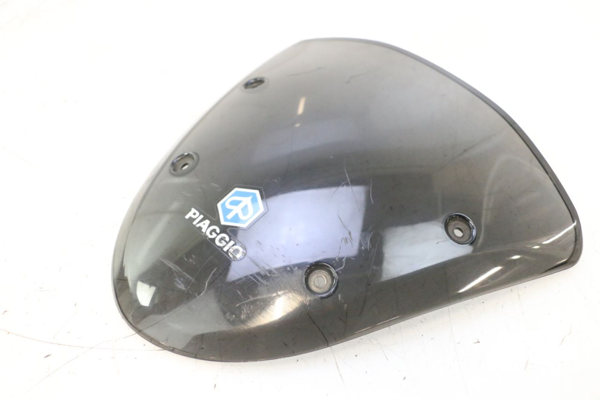 photo de SCHEIBE PIAGGIO TYPHOON 50 (2000 - 2009) - Details der Befestigungspunkte