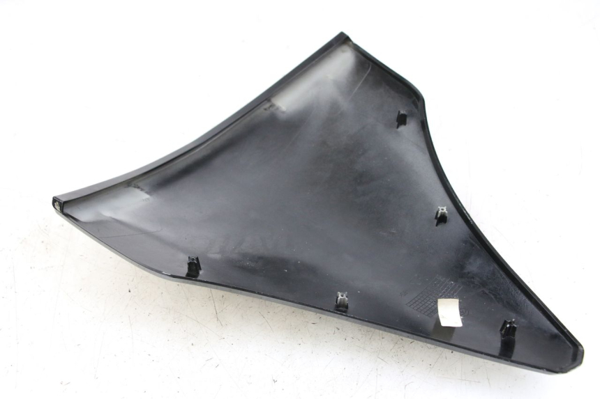 photo de WINDSCHUTZ PIAGGIO X10 125 (2012 - 2017) - Detailansicht des Bauteils