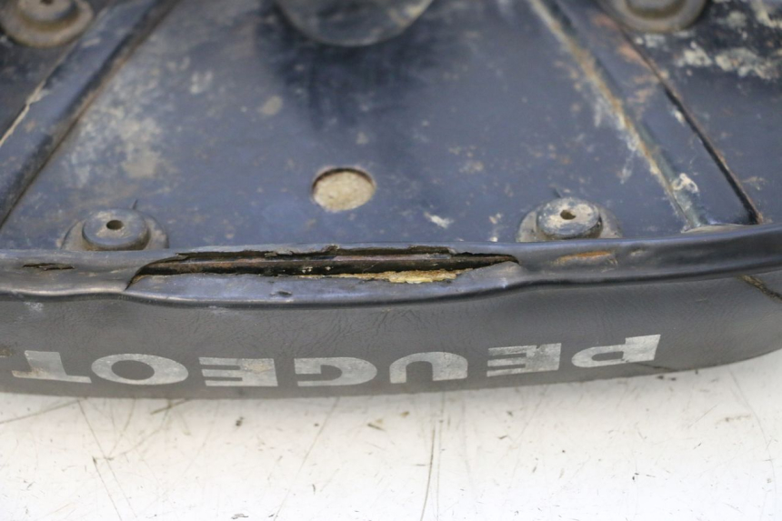 photo de SITZ PEUGEOT 103 SPX CLIP 50 (1989 - 1992) - Ergänzendes Produktfoto