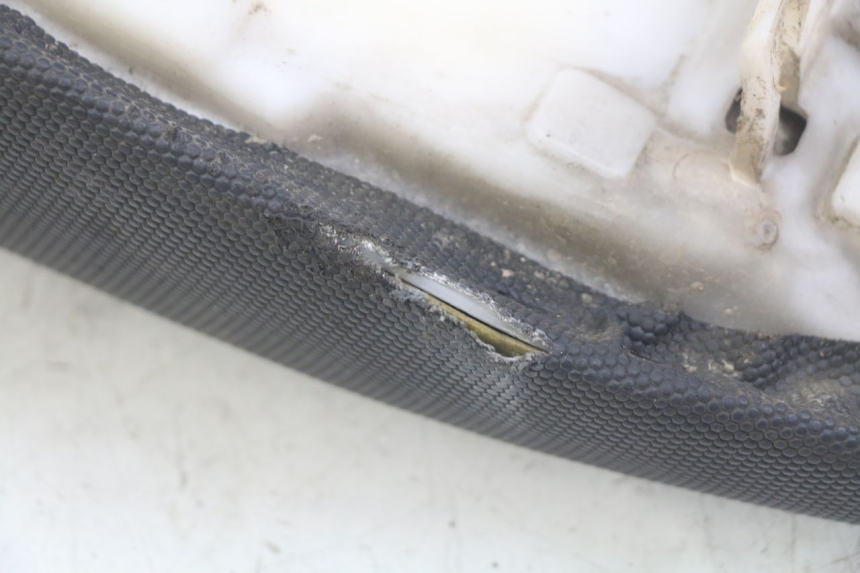 photo de SITZBANK ORION AGB37 CRF1 DIRT BIKE 125 (2013 - 2021) - Details der Befestigungspunkte