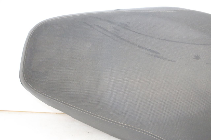 photo de SELLE KYMCO AGILITY 16+ 4T 50 (2018 - 2023) - Oberflächenzustand und Material