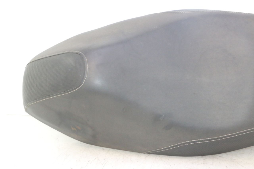 photo de SELLE KYMCO AGILITY 16+ 4T 50 (2018 - 2023) - Oberflächenzustand und Material
