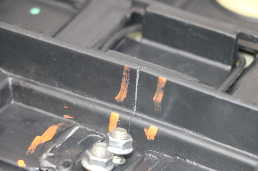 photo de SITZBANK KYMCO AGILITY 4T 50 (2018 - 2022) - Hochauflösende Nahaufnahme