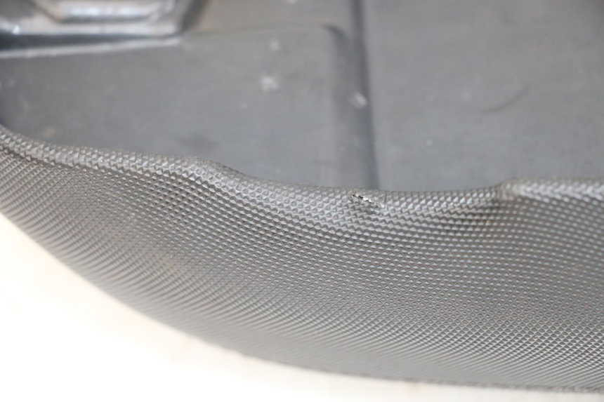 photo de SITZBANK KYMCO AGILITY 4T 50 (2018 - 2022) - Kennzeichnungen und Originalreferenzen