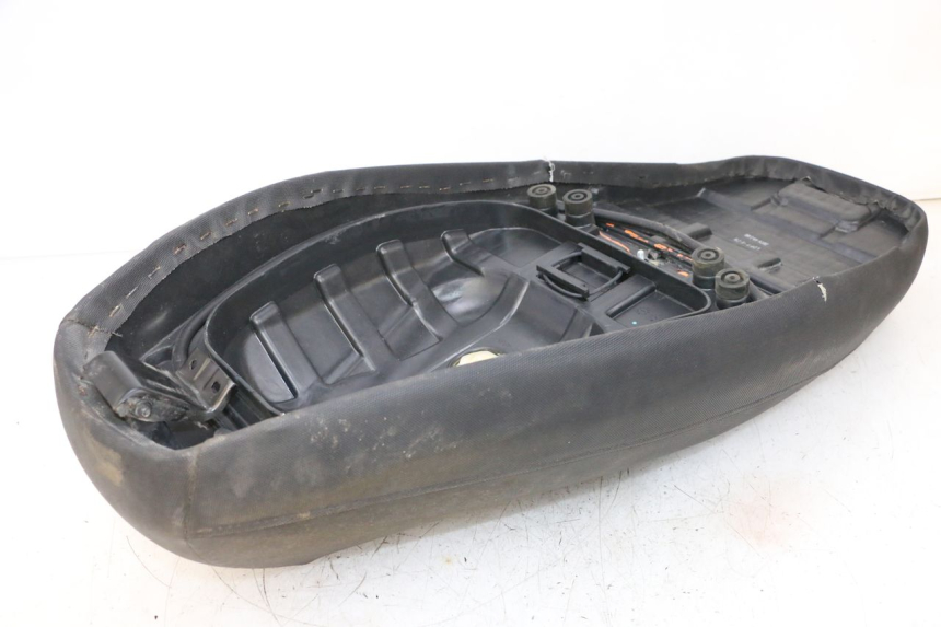 photo de SITZBANK KYMCO AGILITY 4T 50 (2018 - 2022) - Weitere Ansicht des Artikels