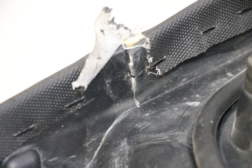 photo de SITZBANK KYMCO AGILITY 4T 50 (2018 - 2022) - Hochauflösende Nahaufnahme