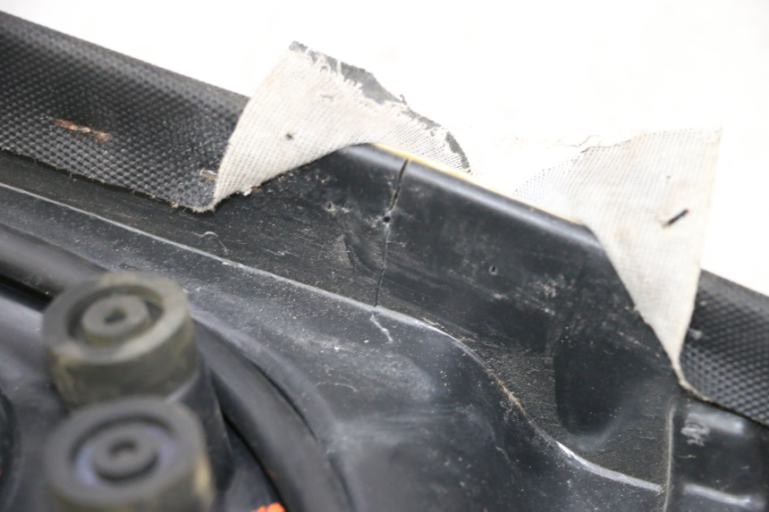 photo de SITZBANK KYMCO AGILITY 4T 50 (2018 - 2022) - Profilansicht des Ersatzteils