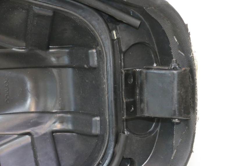 photo de SITZBANK KYMCO AGILITY 4T 50 (2018 - 2022) - Oberflächenzustand und Material