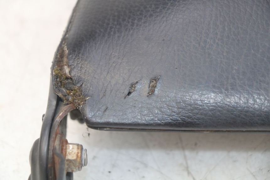 photo de HECKBANK KYMCO AGILITY 4T 50 (2005 - 2018) - Oberflächenzustand und Material