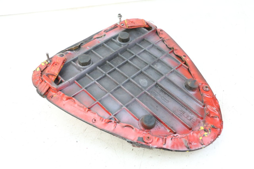 photo de HINTEN SITZ APRILIA RS 50 (1999 - 2005) - Zoom auf Gebrauchszustand