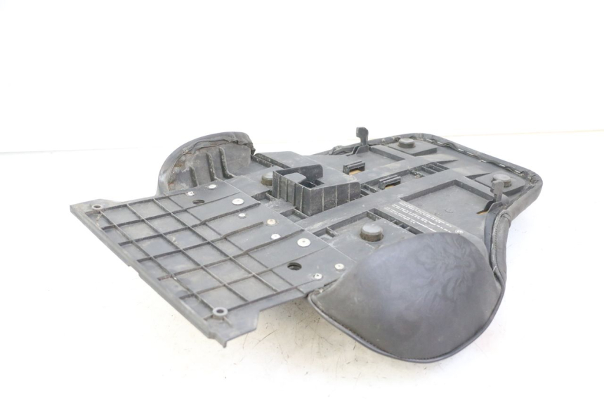 photo de HINTEN SITZ BMW C1 125 (2000 - 2003) - Details der Befestigungspunkte