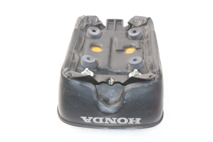 photo de HECKBANK HONDA CA REBEL 125 (1995 - 2001) - Zoom auf Gebrauchszustand