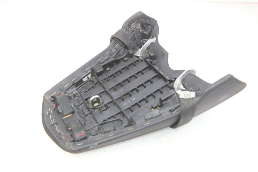 photo de HECKBANK HONDA CB R 1000 (2018 - 2023) - Zoom auf Gebrauchszustand