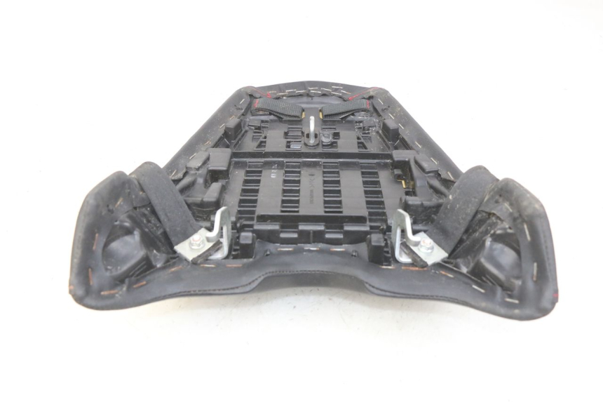 photo de HECKBANK HONDA CB R 1000 (2018 - 2023) - Technische Nahaufnahme