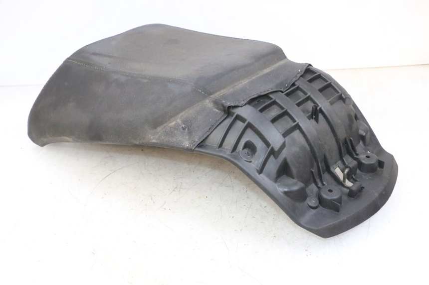 photo de HINTEN SITZ JM MOTORS GTS 125 (2015 - 2019) - Kennzeichnungen und Originalreferenzen