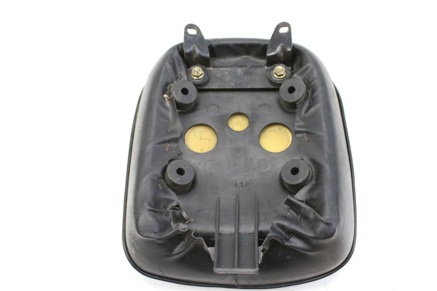 photo de HECKSITZ SYM HUSKY 125 (1999 - 2005) - Details der Befestigungspunkte