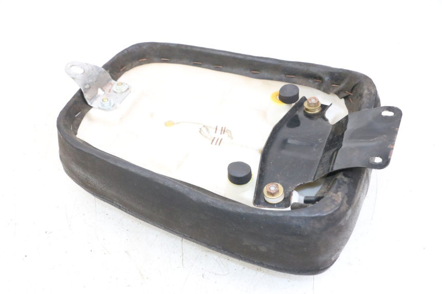 photo de HINTEN SITZ JINLUN JL HIGHLANDER 125 (2007 - 2015) - Zoom auf Gebrauchszustand