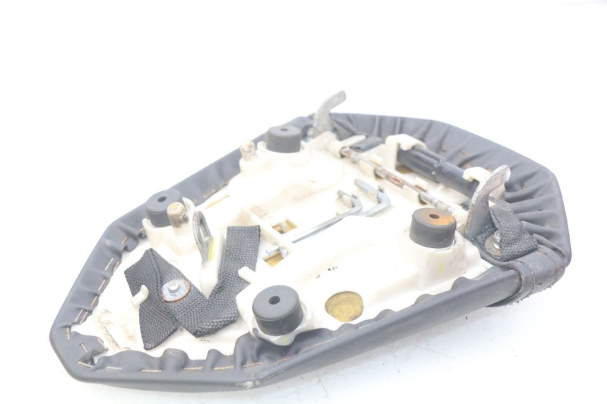 photo de HECKBANK YAMAHA MT-07 MT07 ABS 700 (2014 - 2017) - Zoom auf Gebrauchszustand