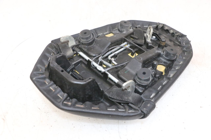 photo de HINTEN SITZ YAMAHA MT-07 MT07 ABS 700 (2018 - 2020) - Zoom auf Gebrauchszustand