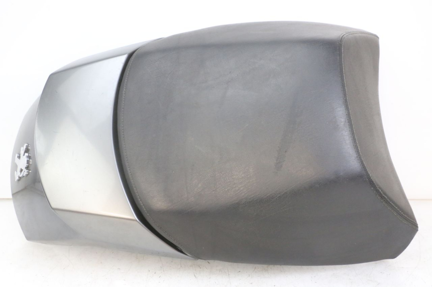 photo de HECKBANK PEUGEOT SATELIS 125 (2010 - 2012) - Hauptansicht