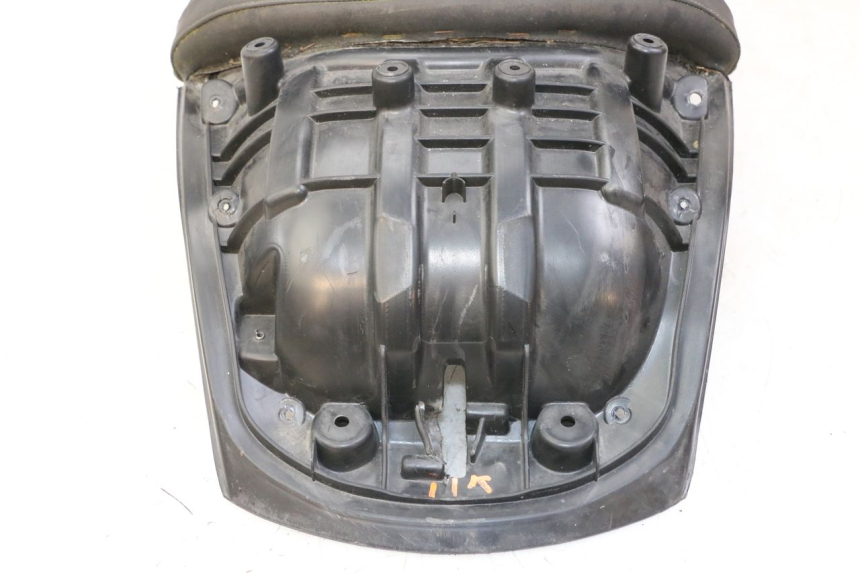 photo de HINTEN SITZ PEUGEOT SATELIS 125 (2013 - 2018) - Hochauflösende Nahaufnahme