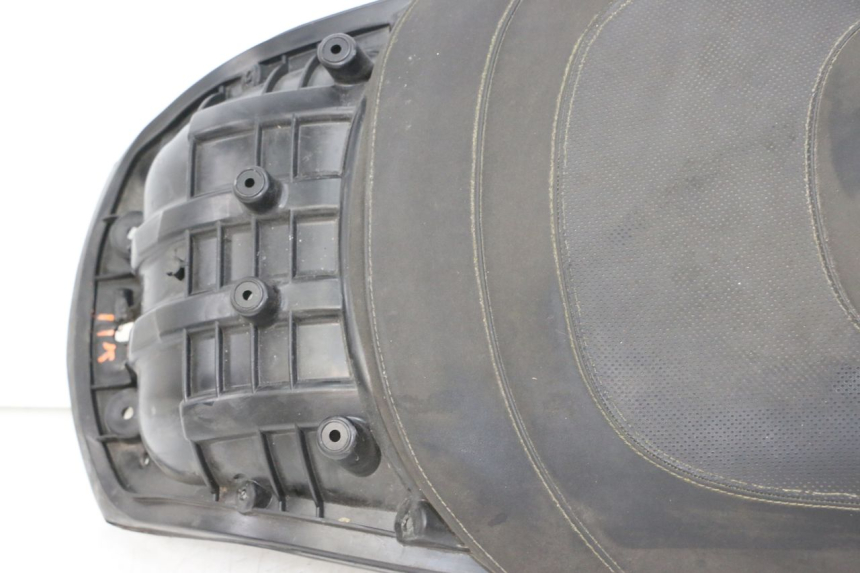 photo de HINTEN SITZ PEUGEOT SATELIS 125 (2013 - 2018) - Hauptansicht