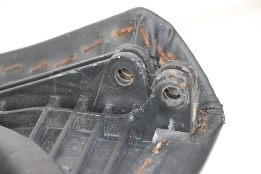 photo de HINTEN SITZ PEUGEOT SATELIS COMPRESSOR K15 125 (2006 - 2009) - Zoom auf Gebrauchszustand