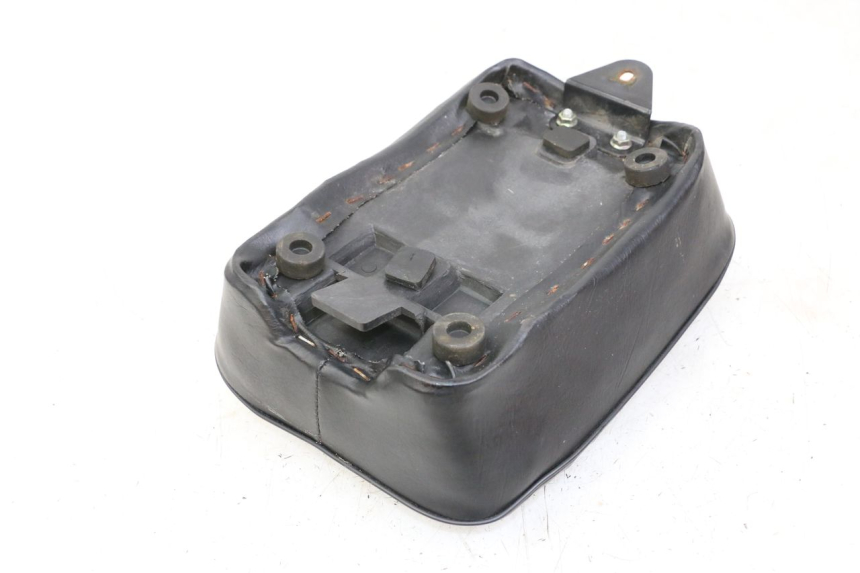 photo de HINTEN SITZ REGAL RAPTOR RAXTER 2 125 (2007 - 2015) - Detailansicht des Bauteils