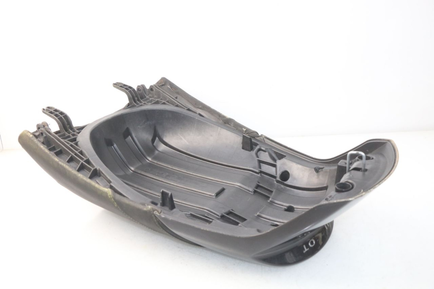 photo de HINTEN SITZ PEUGEOT SATELIS 300 (2012 - 2015) - Alternative Perspektive