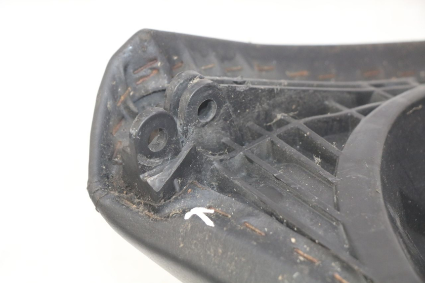 photo de HECKBANK PEUGEOT SATELIS 125 (2010 - 2012) - Technische Nahaufnahme