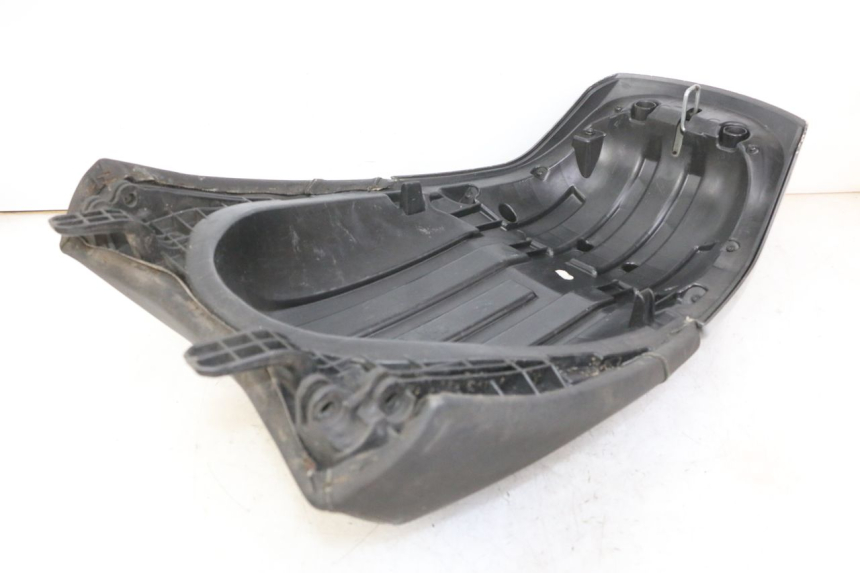 photo de HINTEN SITZ PEUGEOT SATELIS 125 (2013 - 2018) - Detailansicht des Bauteils