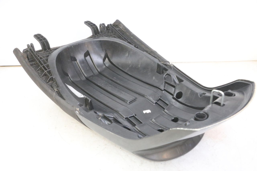 photo de HINTEN SITZ PEUGEOT SATELIS 125 (2013 - 2018) - Zoom auf Gebrauchszustand